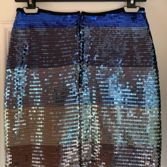 Multicolor sequin mini skirt - Picture 2 of 6